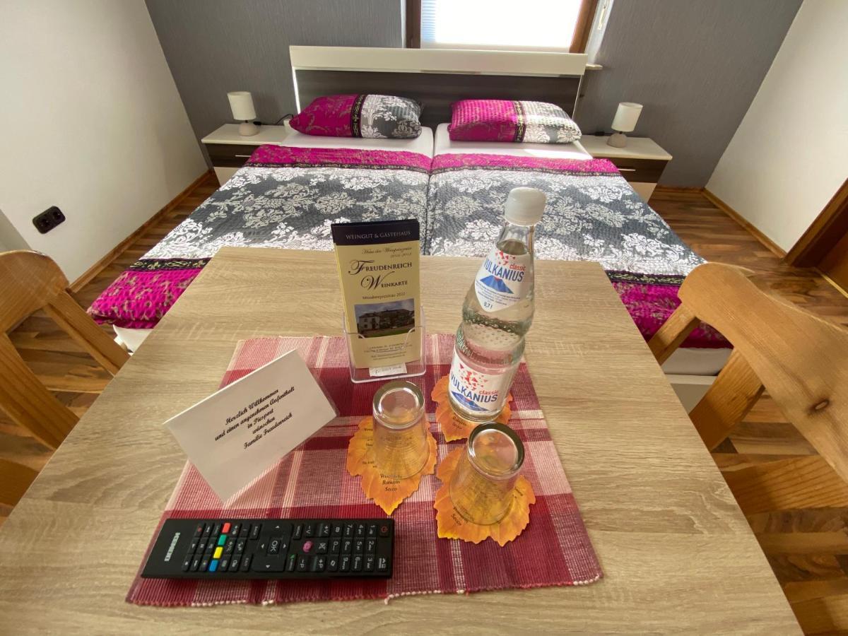 Ferienwohnung Moselnest Piesport Exteriör bild
